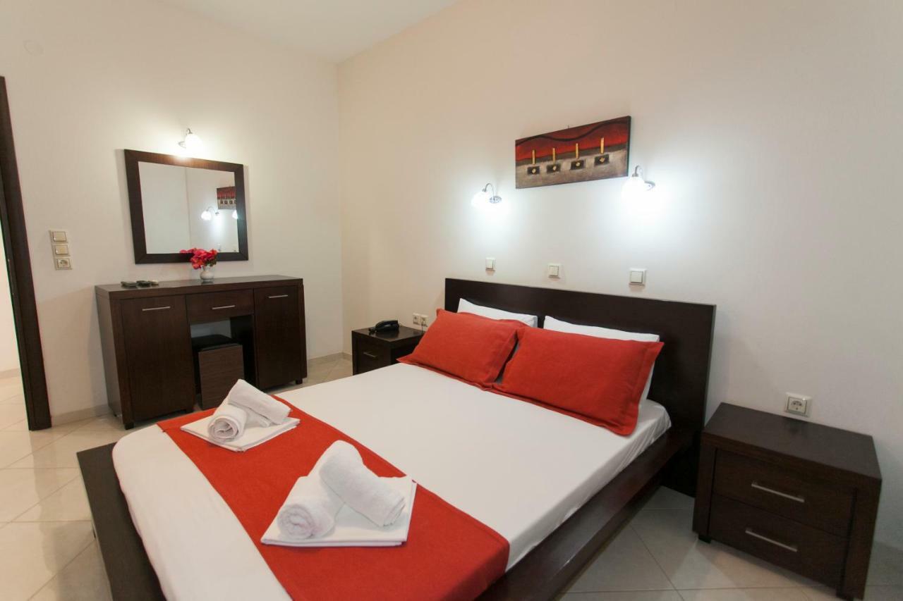Siarbas Hotel Paralia Vrachou Luaran gambar