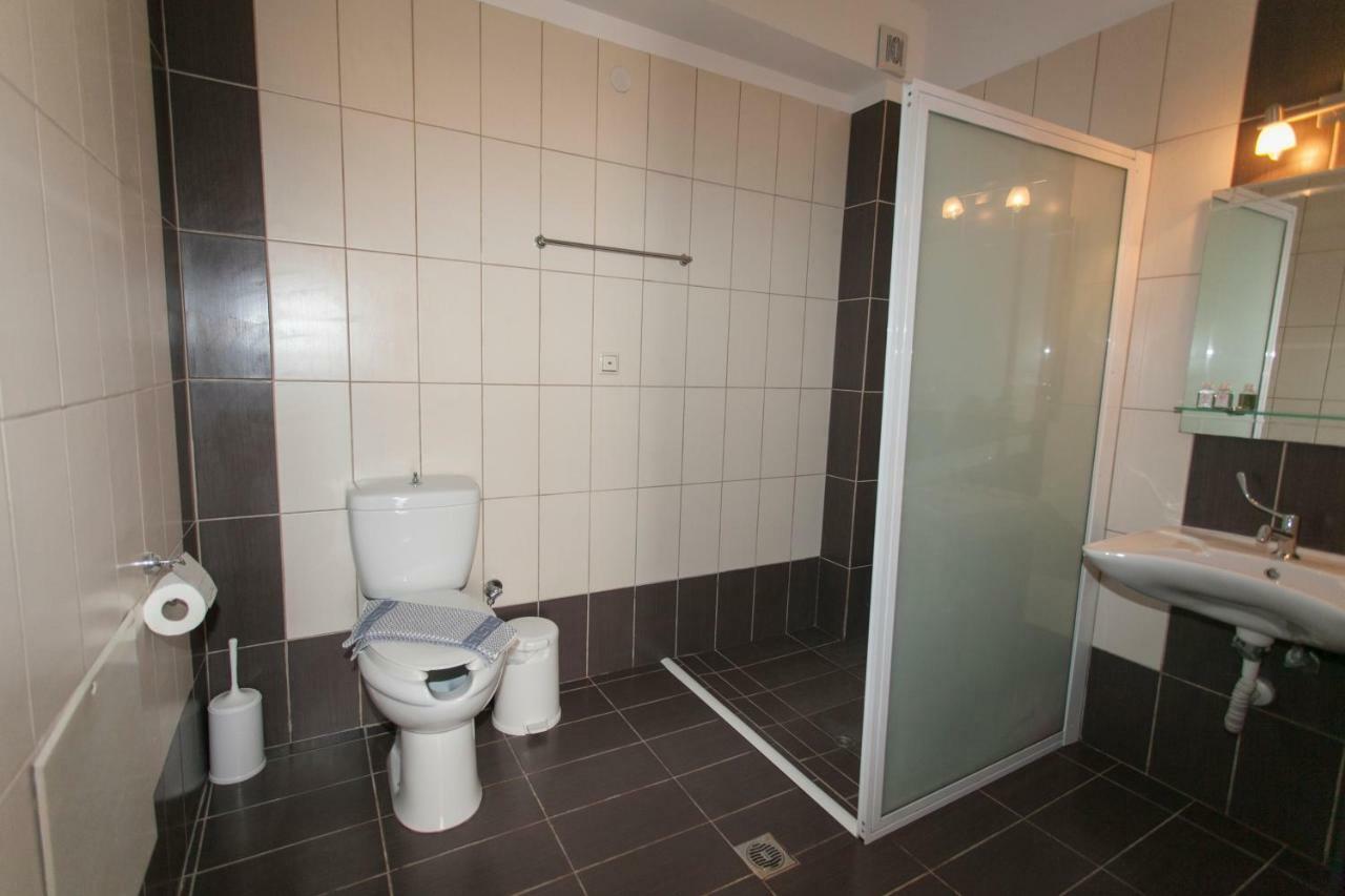 Siarbas Hotel Paralia Vrachou Luaran gambar