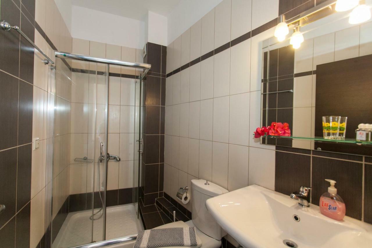 Siarbas Hotel Paralia Vrachou Luaran gambar