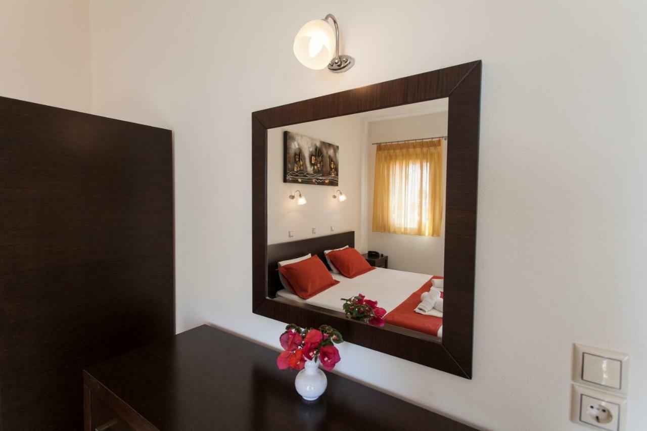 Siarbas Hotel Paralia Vrachou Luaran gambar