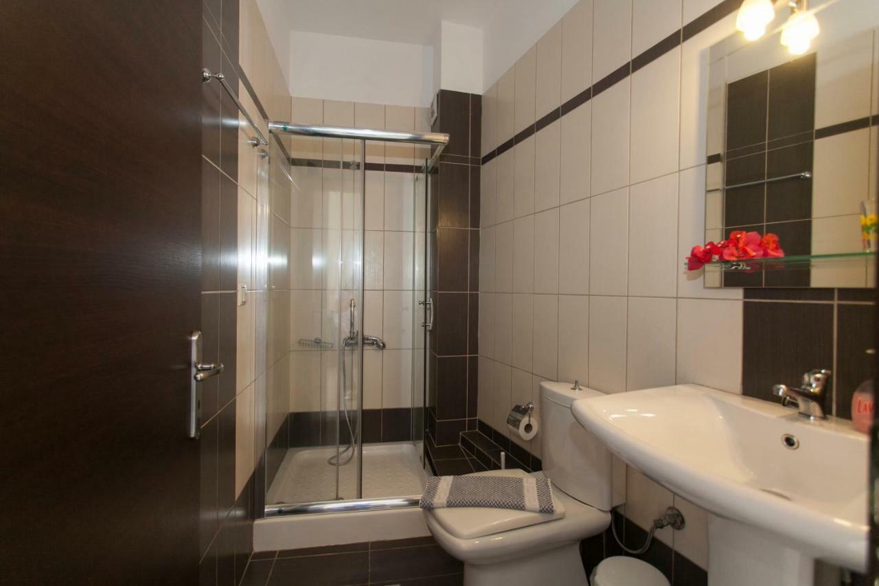 Siarbas Hotel Paralia Vrachou Luaran gambar