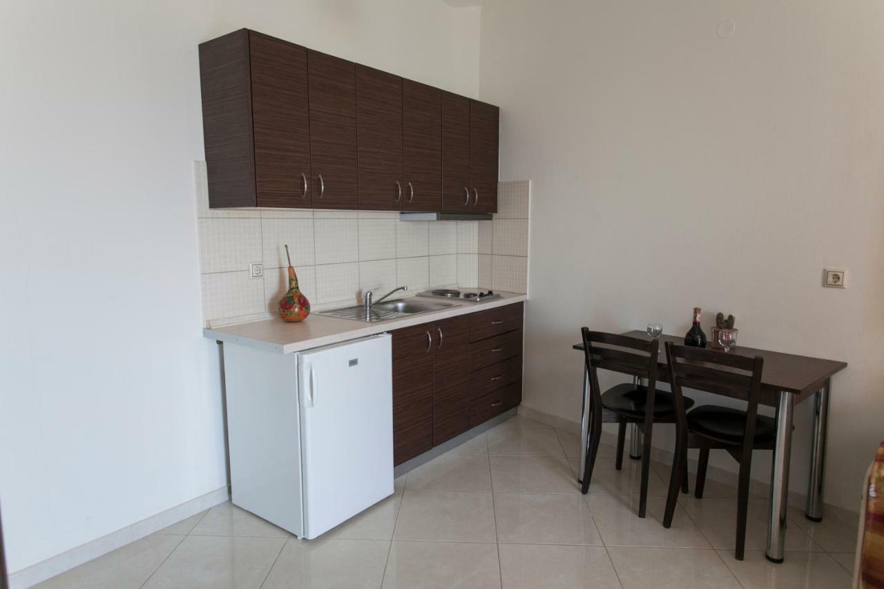 Siarbas Hotel Paralia Vrachou Luaran gambar
